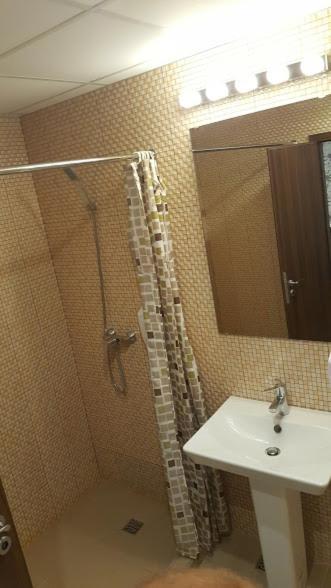 Hotel Viva Ploieşti Esterno foto