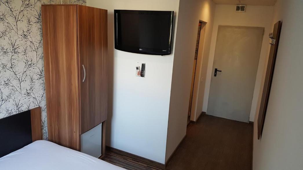Hotel Viva Ploieşti Esterno foto